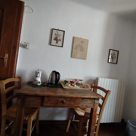 La Corte Del Poeta Bed & Breakfast Arcumeggia