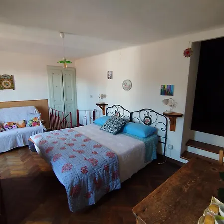 La Corte Del Poeta 3* Arcumeggia